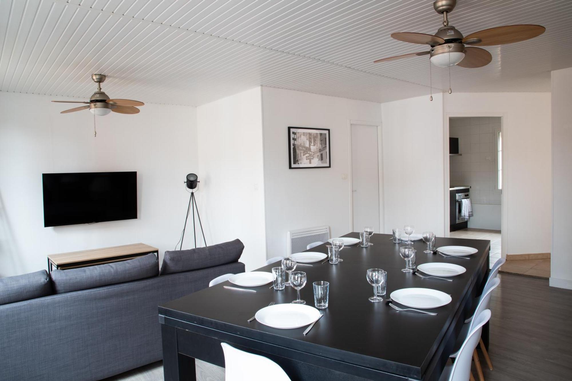 Apartamento Grand Duplex Avec Billard Villeneuve-Tolosane Exterior foto